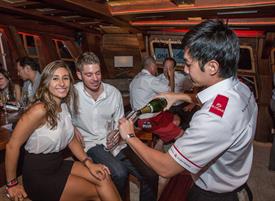 royal-albatross-champagne-tasting-event