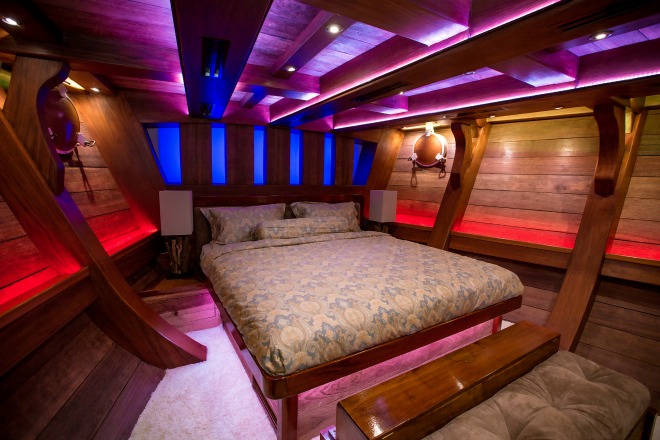 tall ship cabin royal albatross