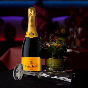 Veuve on table royal albatross