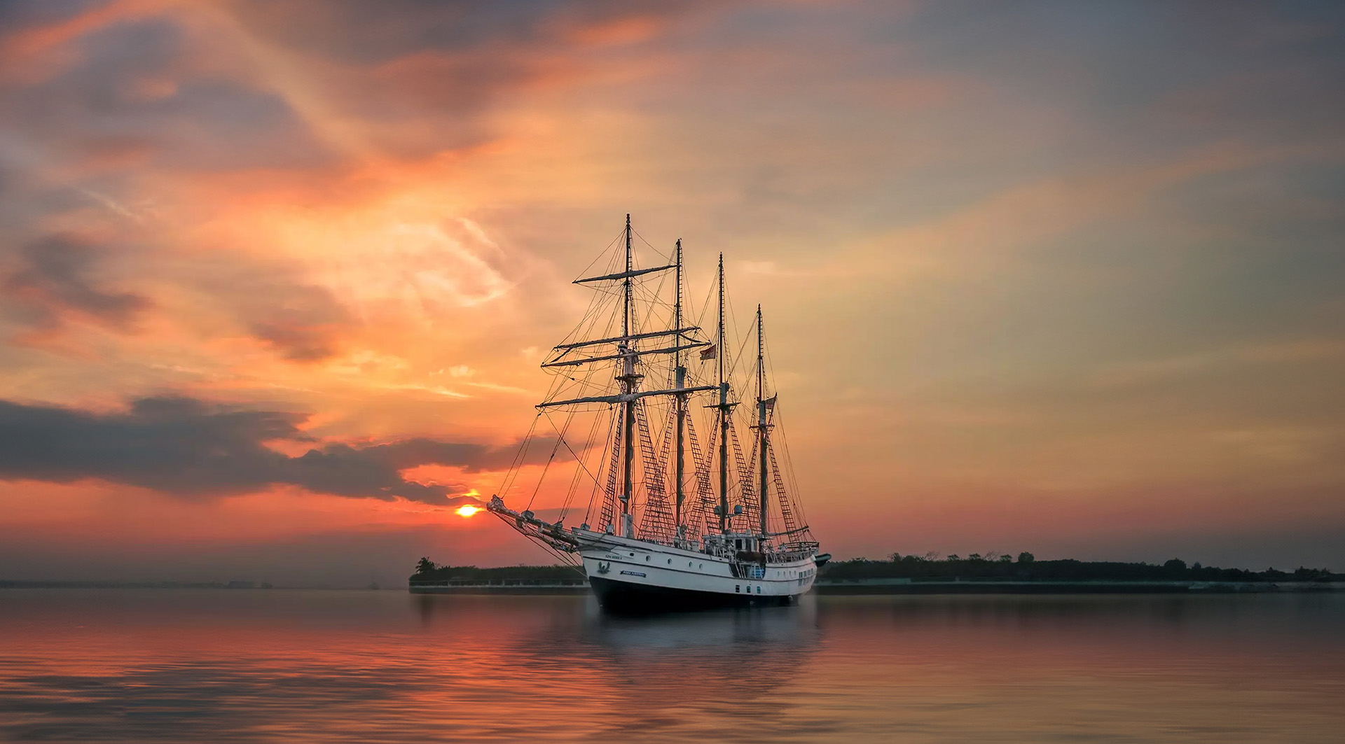 things to do in singapore this july 2024_sunset sail