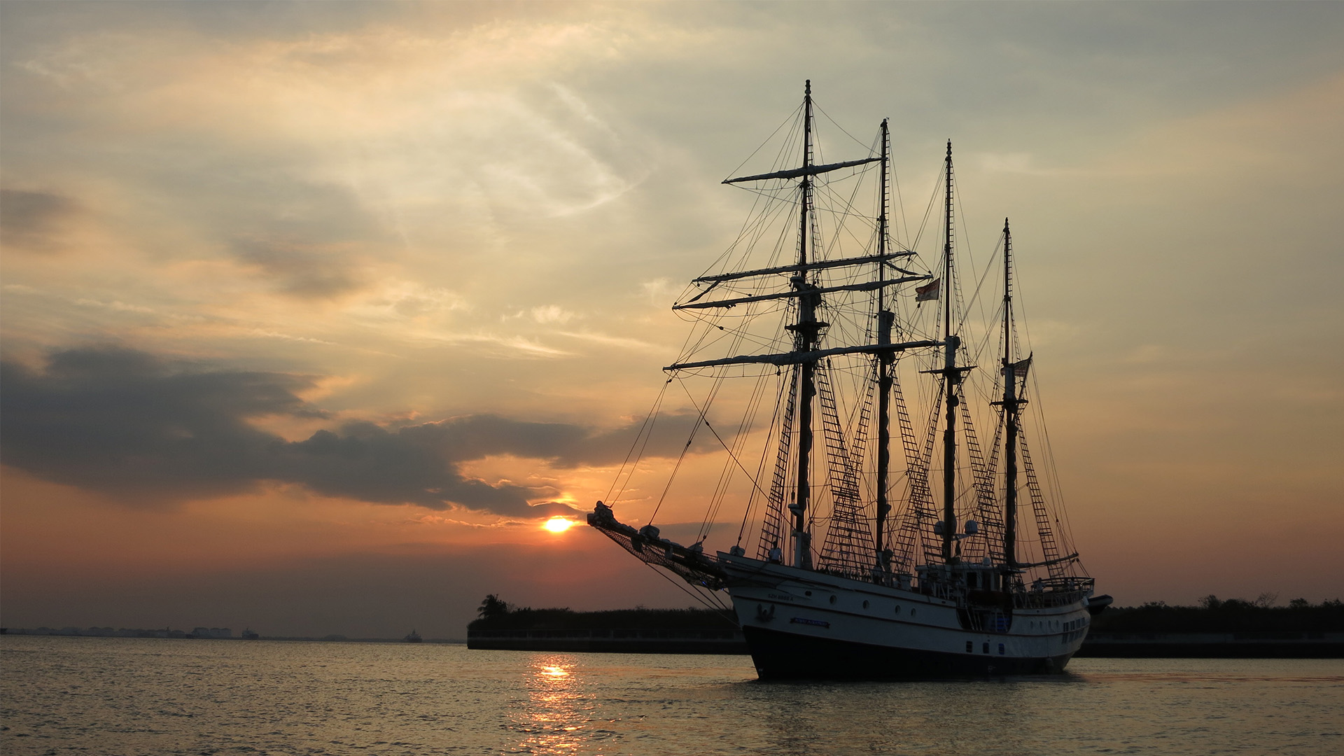 5 Reasons Why a Dinner Cruise is the Ultimate Celebration Venue_main