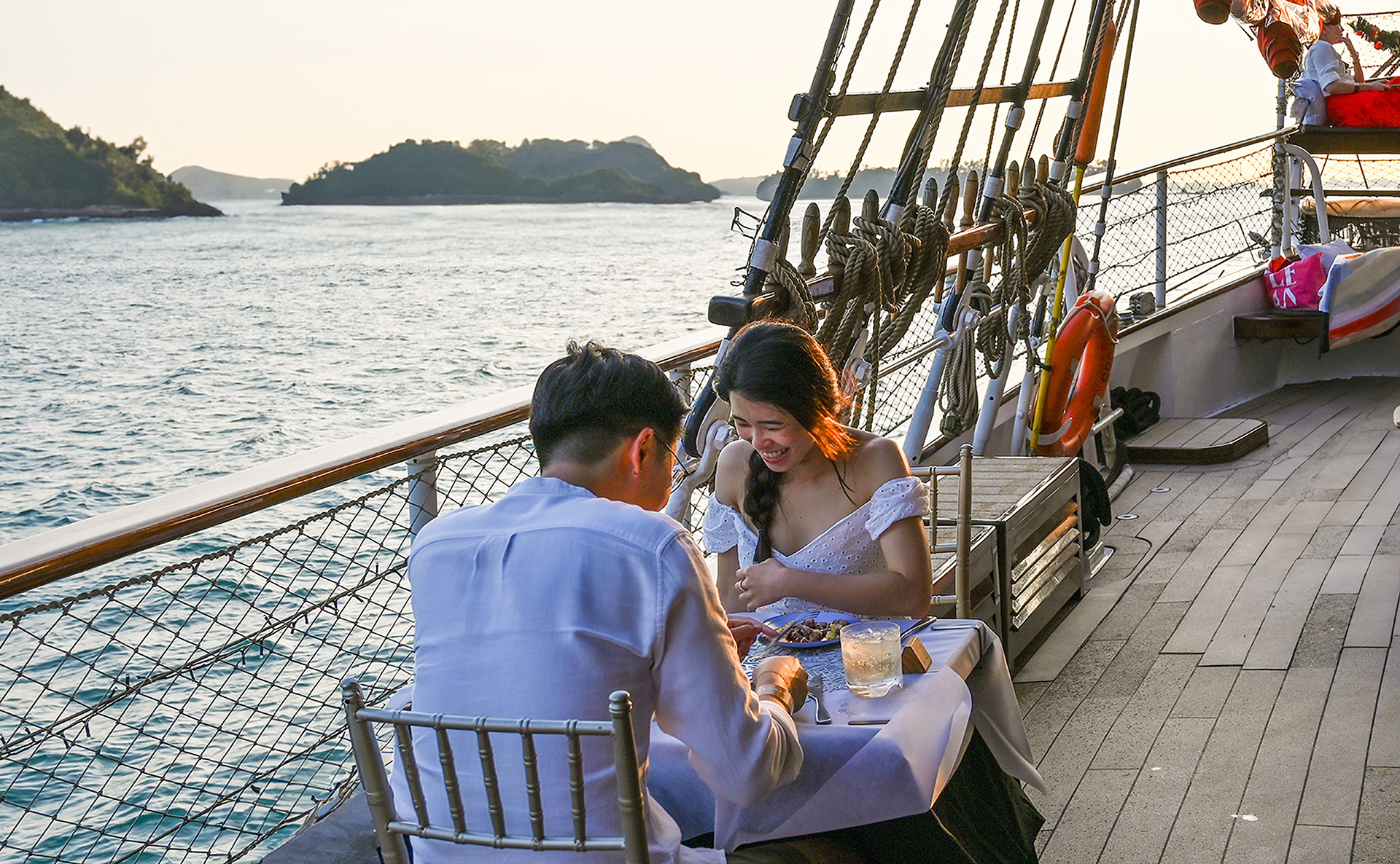 fine dining dinner for a romantic dinner cruise-couple